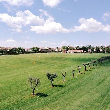 Locanda Golf Musella San Martino Buon Albergo Exteriör bild